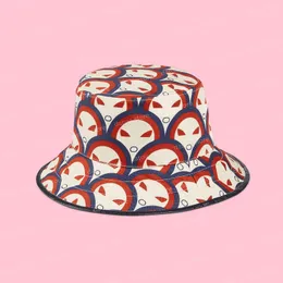 デザイナーバケツハットメンズ女性フラワープリントキャンバスサンハット女性フィッシャーハットサマーデザイナー野球帽ビーチハット豪華なケース