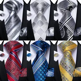 Cravatte da uomo scozzesi a righe grigie alla moda 8 cm di larghezza Blu Rosso Cravatta da matrimonio da uomo d'affari Cravatta da taschino