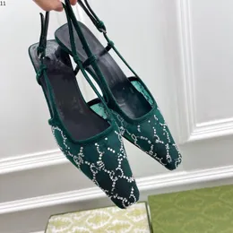 2022 LUXURY Women G slingback Sandálias bomba Os sapatos slingback Aria são apresentados em malha preta com motivos brilhantes de cristais Fechamento com fivela traseira Tamanho 35-41 kmBB213522