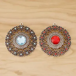 Naszyjniki wiszące Kawałki duże tybetańskie srebrne filigranaty kwiat kryształ kryształ kryształowe okrągłe uroki wisywanie do naszyjnika biżuterii robienia akcesso