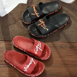 Verão dos desenhos animados bonito mulheres beira-mar praia casa chinelos slides em sandálias de banheiro casal sapatos flip flops y200423 gai gai gai