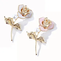 Mode Rose Flower Pearl Brooch Pin Corsage Silk Scarf Buckle Clip Kvinnor Tjej Elegant Coat Suit Dress Bag Hat Tillbehör