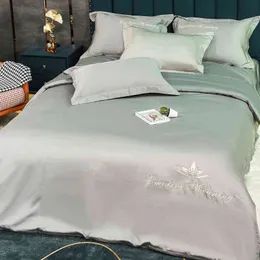80スレッドカウントコットン4ピーススーツサテン刺繍キルトカバーベッドシート寝具シンプルなスタイルのライト高級高級キット
