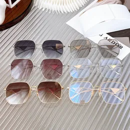 트렌디 폭발성 사각형 Occhiali Symbole Spr28y Mens Ladies Sunglasses 독특한 삼각형 사원 디자인 캐주얼 플레인웨어 오리지널 상자와 미스 선글라스