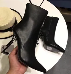 Yeni tasarımcı çanta opyum ayak bileği botları koyun deri yan fermuarlı ayakkabılar sivri kısa bot lüks tasarımcılar ayakkabı yüksek topuk kara botları kovboy karla hazırlanmış kutu