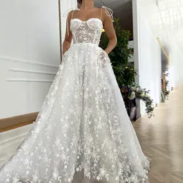 White A-line Lace Prom Dresses Princess Sleeveless Spaghetti Straps Sweetheart Appliques Sequins Elegant 3D Lace Floor Length Party Gowns Plus Size Custom Made