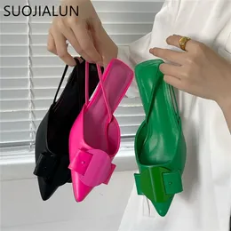 SUOJIALUN Bahar Kadın Slingback Sandalet Moda Yay düğüm Toka Bayanlar Ayakkabı Pompaları Ince Düşük Topuk Sivri Burun Katırlar Üzerinde Kayma 220602