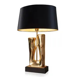 Table Lamps Nordic Light Luxury Gold Desk Lamp Post Modern Creative Pottery Living Room Bedroom Decorative Lighting E27 LampshadeTable