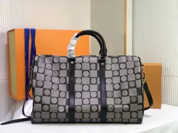 luxurys designers bags High capacity Duffel bag Women Travel Tote Men Boston Handbags Coated Canvas Soft Sided Genuine Leather 01