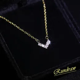 Pendant Necklaces Rundraw V Shape Fine Crystal Pendants For Women Zircon Golden Necklace Proposal Wedding Jewelry AccessoriesPendant