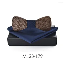 보우 넥타이 Sitonjwly Fashion Mens Wood Bowtie Handkerchief Cheif Set Pocket Square Scarf Wedding Hollow Craved Box Gift Box Emel22