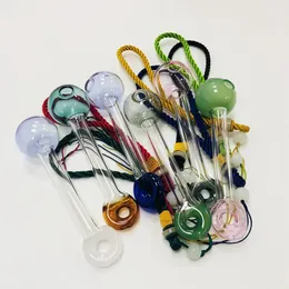 Atacado Tubos de acessórios de fumaça multicolor aleatoriamente multicolortable fumar mão tubulação pyrex óleo queimador de óleo de vidro com lanyard SW34