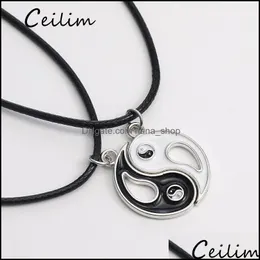 Hänge halsband hängsmycken smycken unik design skarv skvaller tai chi yin yang för kvinnor läder rep svart vit vänskap par chris