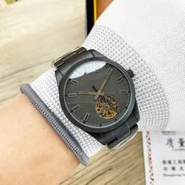 Business Mens Watch 40 -мм автоматические механические часы из нержавеющей стали ремешки сапфировое зеркало высококачественные наручные часы Orologio di Lusso Символ статуса