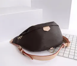 Svart midjepaketdesigners lyxiga midja väskor korsar kropp nyaste handväska berömd bumbag mode axelväska brun bum kvinnliga pack