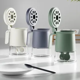 Ny Nordic Style Spice Tools Tryck på öppet lock Fuktsäkert transparent glas smaksättningsflaska med skedköksverktyg