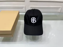 Designade baseballkepsar Högkvalitativa märken Brättelösa casual-hattar med lyxiga kopior Grossistförsäljning av skidmode hattar för män och kvinnor