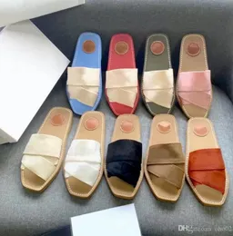 Kadın Sandalet Woody Mules Marka Terlik Slayt Sandalet Moda Deisgner Bayan Yazı Kumaş Açık Deri Taban Slaytlar Kutulu Parmak Arası Terlikler