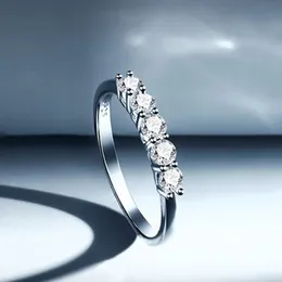 ダイヤモンドデザイナーリングボックスを持つ女性のためのリング5個の立方体ジルコニアの高級ジュエリー925スターリングシルバーホワイトの銀の白い結婚式の婚約リング5-10
