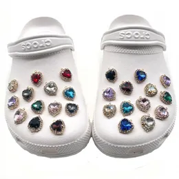 10 pezzi di cristallo a forma di cuore fiori pendenti per scarpe accessori per scarpe da giardino decorazioni fibbia adatta cinturino in coccodrillo JIBZ bambini Natale