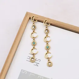 Toptan 18K Altın Kaplama Lüks Tasarımcıları Çift Harfli Saplamalı Dangle Hoop Geometrik Kadınlar Uzun Püskül Kristal Rhinestone İnci Küpe Düğün Partisi Jewerlry