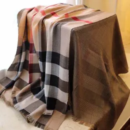 echarpe Scarf Top Quality Square Scarf Oversize Classic Check Shawls Scarves for Men and Women Kerchiefs Gold Sier Thread Plaid Shawl silk scarf