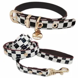 Klassiska svartvita rutiga hundkrage och kopplar Set Soft Designer läderhundkrage för små hundar Poodie Chihuahua Pomeranian Yorkshire Outdoor Walk B77