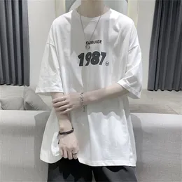 Hybskr Summer Men's Tshirt överdimensionerade Casual Male Top Tees Hip Hop Loose T Shirt Men 1987 Grafisk Pure Cotton Men's Clothing 220521