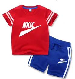 夏の女の子の服セット子供男の子ファッションカジュアルTシャツショーツ2ピース幼児服子供服ベビースポーツウェア