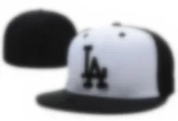 Haps de beisebol masculino Baseball Bordado Novo esporte de futebol hip hop de moda em campo Design completo Caps Tamanho da mistura de fã de 7-8 Caps E-19