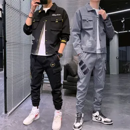 Män våren Autumn Casual Two Piece Set Jacket and Pants Mens Fashion Sweatsuit Korean Style Streetwear Sport Suit 220708