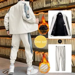 남자 tracksuits 가을 / 겨울 까마귀와 바지 세트 2022 양털 두꺼운 둥근 칼라 봄 가을 소년 스포츠웨어 캐주얼 가을 착용