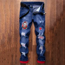 Jeans per uomo Pantaloni di jeans strappati alla moda Biker Pantaloni da uomo di design casual dritto maschile di alta qualità Hip Hop Calca 220606