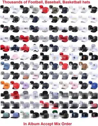 Großhandel 32Team Cap BeanieHat mit Pom Hüte Caps Sport Knit Beanie USA Football Wintermütze Mehr 5000+ Akzeptieren Mischungsauftrag H11