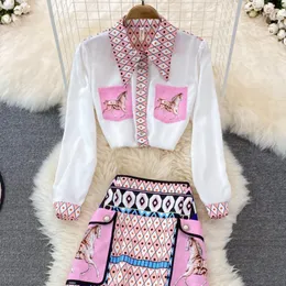 Abiti casual Fashion Runway Summer Skirt Suit Donna Camicetta con stampa geometrica a cavallo e una tasca con bottoni 2 Set a due pezziCasual