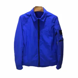 Chaqueta de hombre principios de primavera 2022 nueva chaqueta de bolsillo J de manga de ocio de nailon de metal de color sólido simple