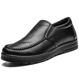 Erkekler Loafers Hafif Deri Sıradan Ayakkabı Sonbahar Erkek Açık Yürüyüş Ayakkabıları Rahat Erkek Spor ayakkabıları Yumuşak Loafers Erkek Ayakkabı 220816