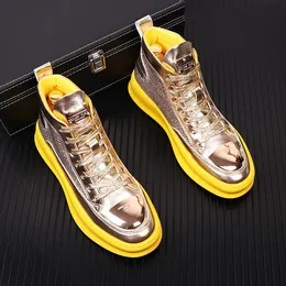 New Designer Men's High Quality Studded Rivet Spike Rhinestone Casual Shoes British Man Trending Leisure Shoes Male Gold silver