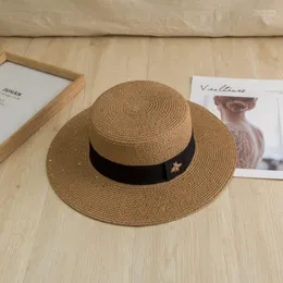 Wide Brim Hats Straw Hat Ladies Bee Bow Summer Outing Sunscreen Sunshade European And American Retro Leisure All-match Top Davi22