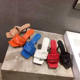 Designer Sandalo intrecciato Décolleté con punta quadrata Pantofole in pelle taglia 35-41 estate donna tacchi alti autentico stiletto nero 39 s sandali di marca scarpe da donna infradito