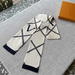 Cravatta Designer Sciarpa di seta Empreinte Broderies Uomo Donna Sciarpa Tema Stile Unisex Sciarpe di moda di alta qualità Tendenza Versatile 120 cm
