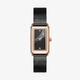 2022 우크라이나 디자이너 레이디스 시계 쿼츠 자동 캐주얼 골드 시계 간단한 스타일 001 시계 생일 선물
