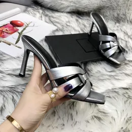 Sandalet Kadın Sandal Terozlu Slide Seksi Yüksek Topuklu Ayakkabı Lüks Tasarımcı Ayakkabı Kadın Siyah Orijinal Deri Tahmini 85mm Deriler Sandalet Markaları B J230525