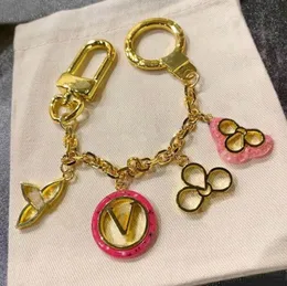 Ny modeblomma design nyckelring charm nyckelringar f￶r man kvinnor fest k￤rlek presentkipeyr smycken med l￥da