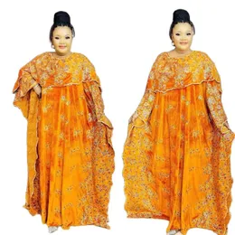 民族服フリーサイズ最新の古典的なダニキベルベット生地アフリカ国立衣装アバヤスカーフセット緩いロングドレス