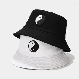 Berets Punk Yin Yang Print Paar Eimer Hut Outdoor Reise Kappen Chic Casual Sonne Kappe Hüte Für Frauen Teenager Haar zubehör 2022