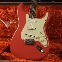 Custom Shop Limited 62/63 St Journalman Relic Aged Fiesta Czerwona gitara elektryczna