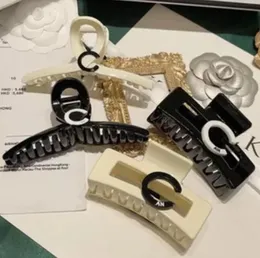 Morsetti da donna di lusso Designer fermagli per capelli in acrilico Artigli Grandi granchi quadrati Clip Tappi di grano leopardo per le donne Lettera Marca Moda Geometria Accessori per capelli