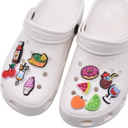 Großhandel Hot Croc Schuh Charms PVC Weichgummi Cartoon Shoecharms Schnalle Mode Schuhe Zubehör Dekoration Geschenk