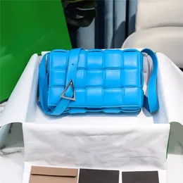 7A جودة مصمم حقيبة Women Crossbody Bag Lambbskin منسوجة من الجلد الأصلي مربع الأزرق الأزرق الحمل المحفظة على حقيبة يد 26 سم